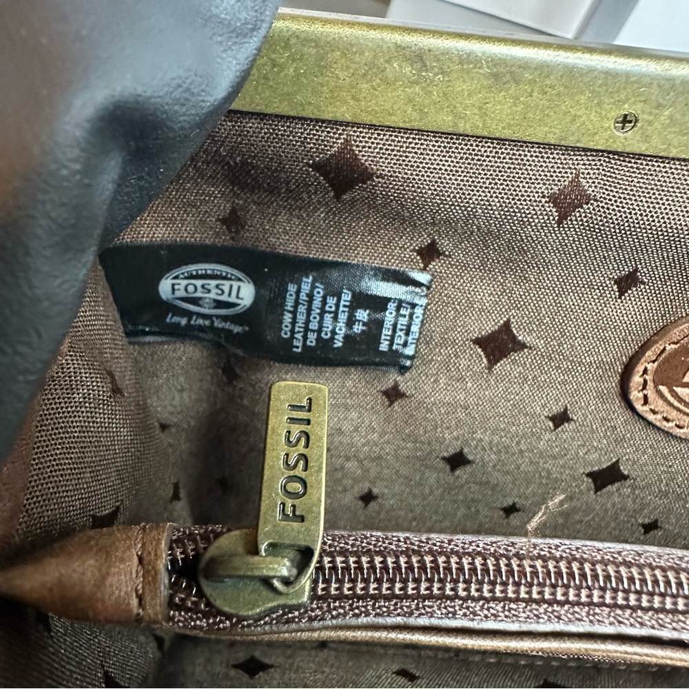 Fossil Brown Leather /clutch Wallet with brush Brass Details - Picture 12 of 17